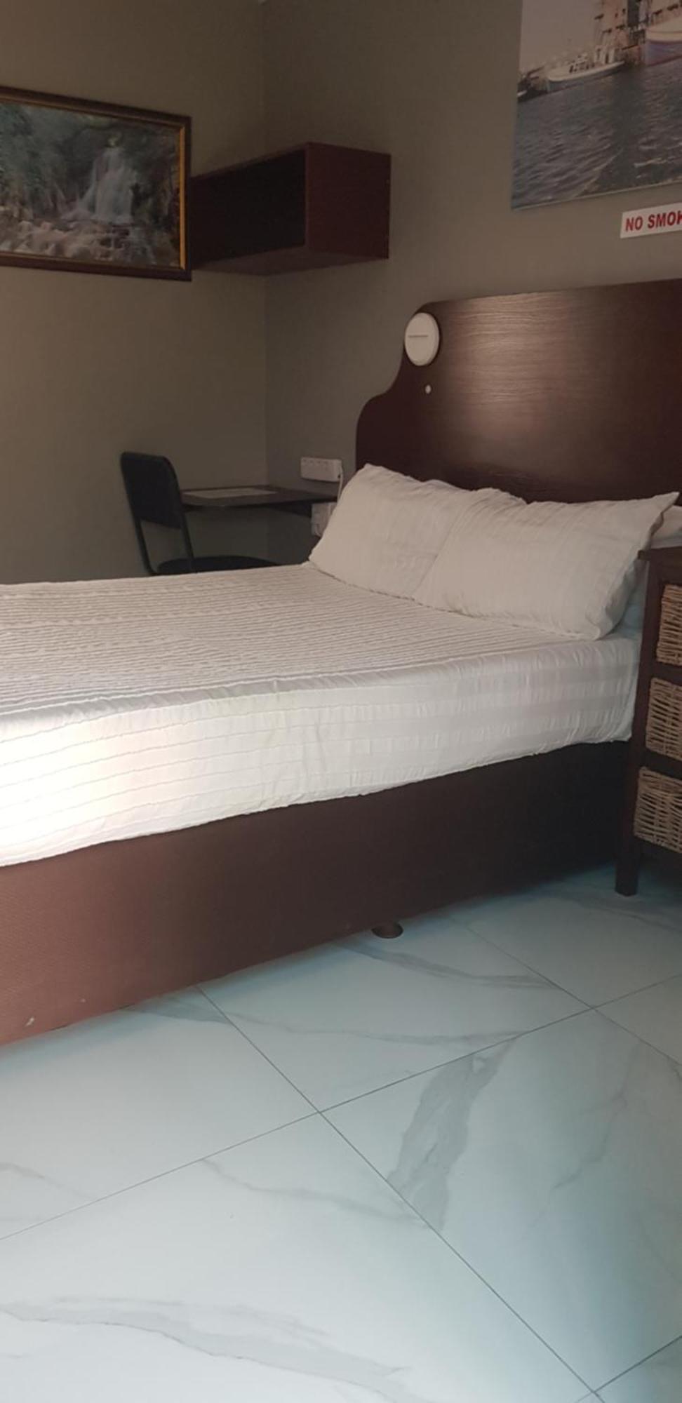 Rainbow Guest House And Tours Uitenhage Eksteriør billede